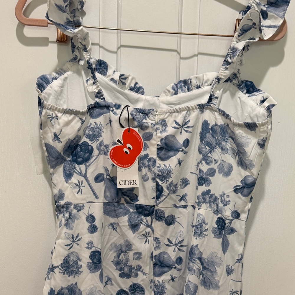 Cider Blue and White Floral Maxi Dress - Picture 5 of 8